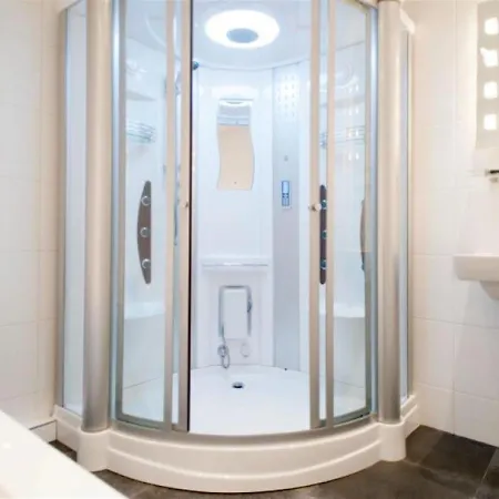 Spacious Holiday With Canal View Bed & Breakfast Amsterdam